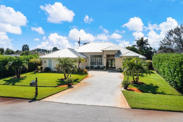 view of front of house with a front lawn