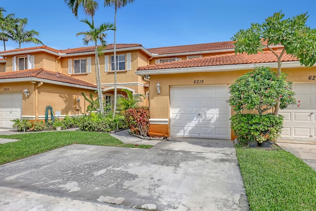 Listing photo 2 for 6215 Eaton St, West Palm Beach FL 33411