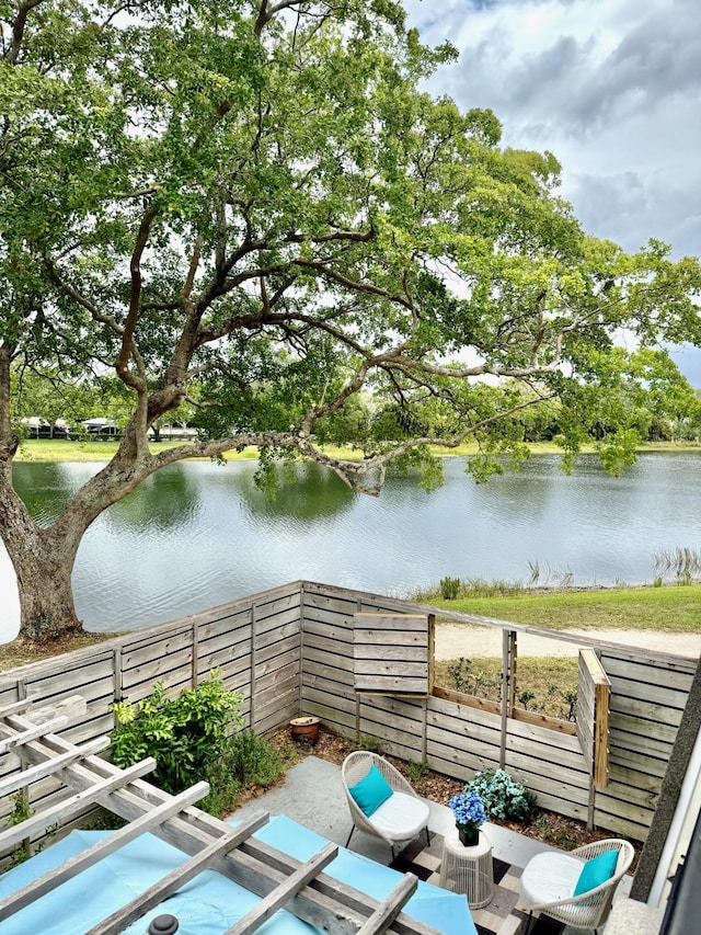 411 4th Ter, Palm Beach Gardens, FL 33418 - water view