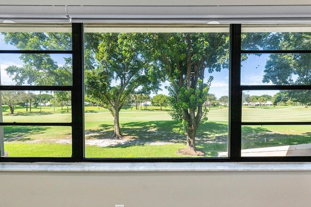 entryway featuring a healthy amount of sunlight