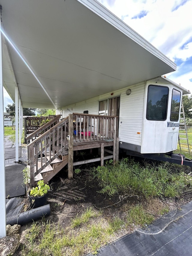 view of entrance to property