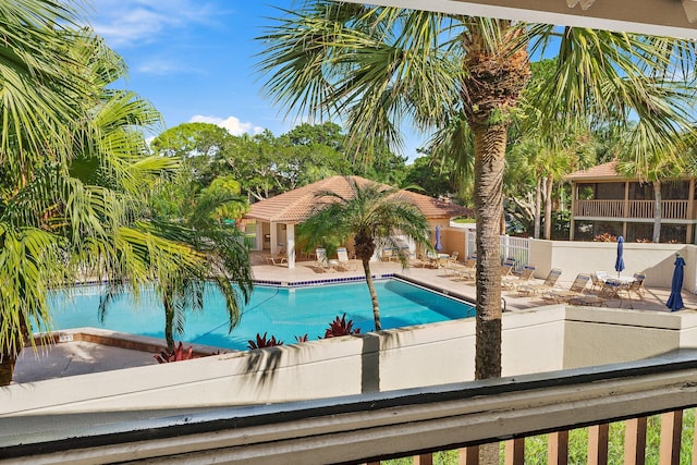 view of swimming pool featuring a patio