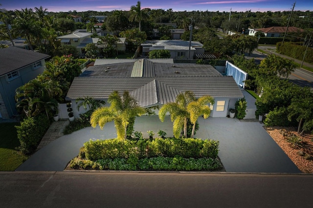 view of aerial view at dusk