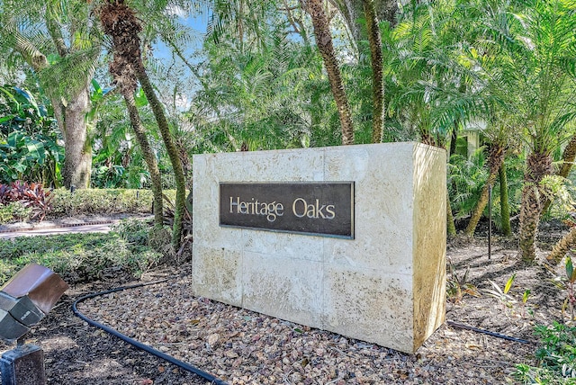 view of community / neighborhood sign