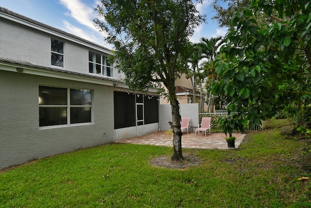 view of yard with a patio area