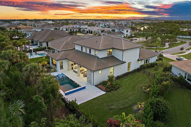 view of aerial view at dusk