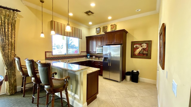 workout area with crown molding