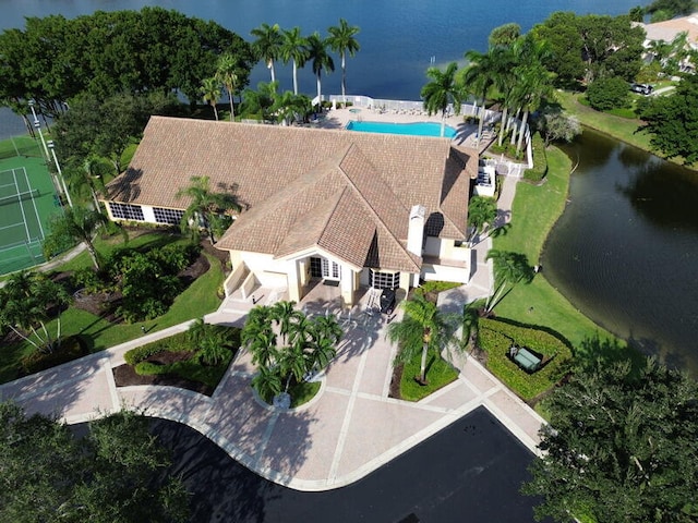 bird's eye view featuring a water view