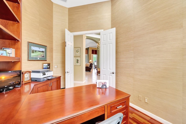 office area with light hardwood / wood-style flooring