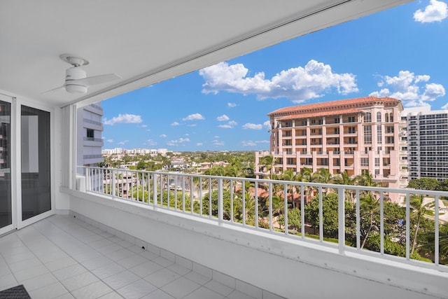 balcony featuring ceiling fan