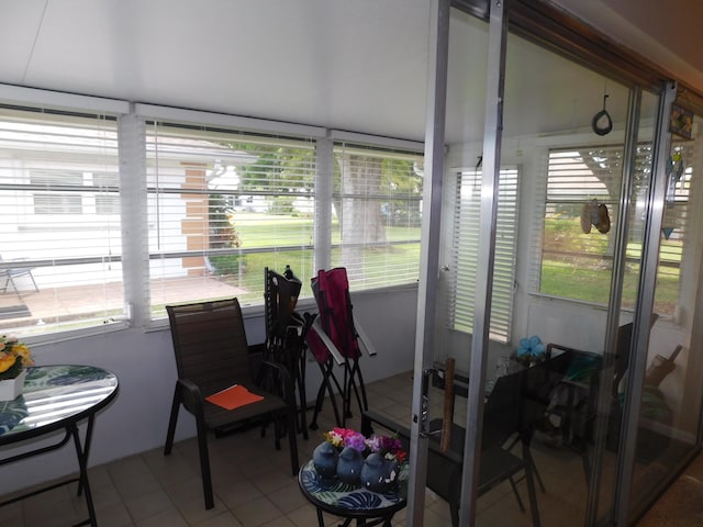 view of sunroom / solarium