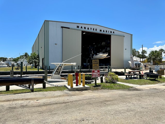 view of building exterior