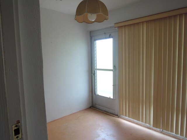 408 Sandpiper Dr Unit C, Fort Pierce, FL 34982 - view of empty room