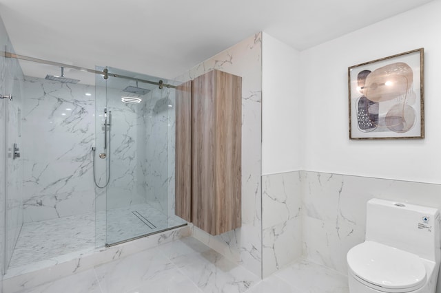 bathroom with a tile shower, tile walls, and toilet