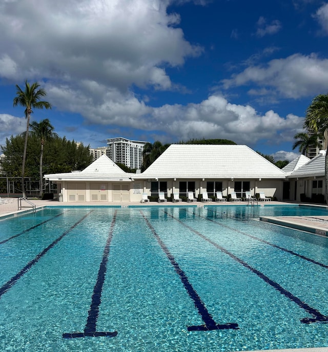 view of swimming pool