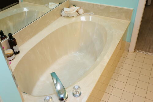 room details with tiled tub