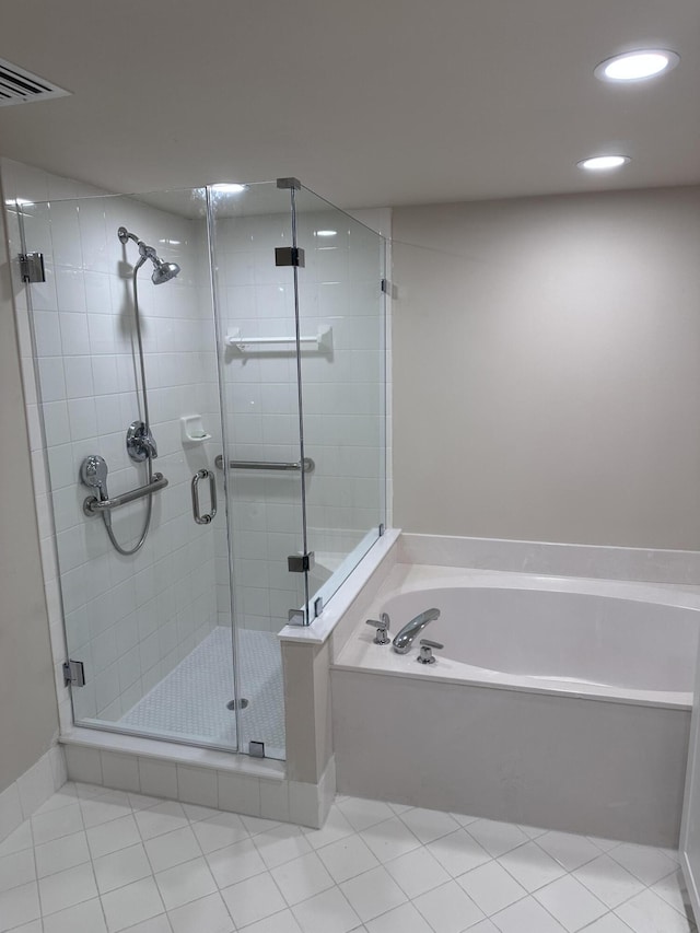 5777 Gemstone Ct Unit 304, Boynton Beach, FL 33437 - full bath with a garden tub, a shower stall, and recessed lighting