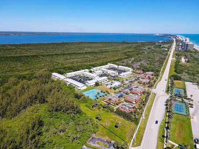 bird's eye view with a water view