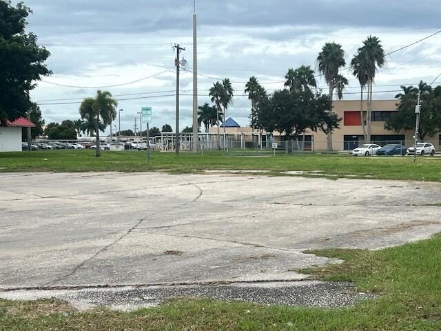 700 Larrimore, Pahokee FL, 33476 land for sale