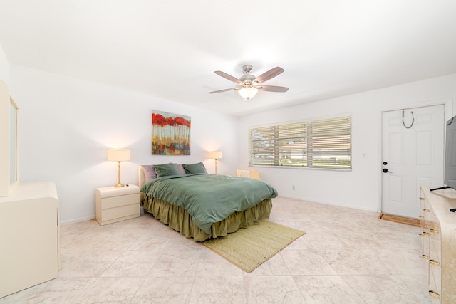 bedroom with ceiling fan