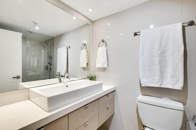 1000 W Ave Unit 502, Miami Beach, FL 33139 - full bath with vanity and a walk in shower