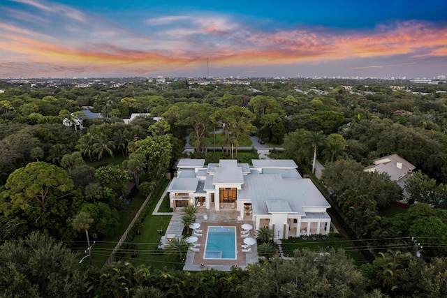 view of aerial view at dusk