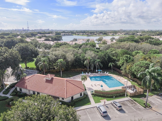 bird's eye view with a water view