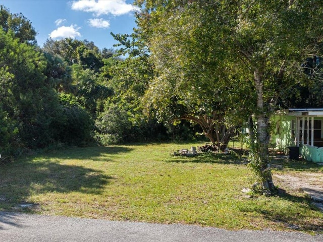 Listing photo 2 for TBD N 49th St, Fort Pierce FL 34947