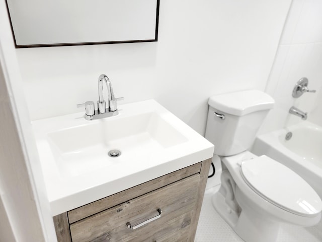 15 Burgundy Unit A, Delray Beach, FL 33484 - bathroom with toilet,  shower combination, and vanity