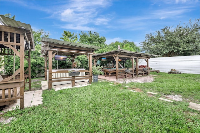 view of yard with a pergola