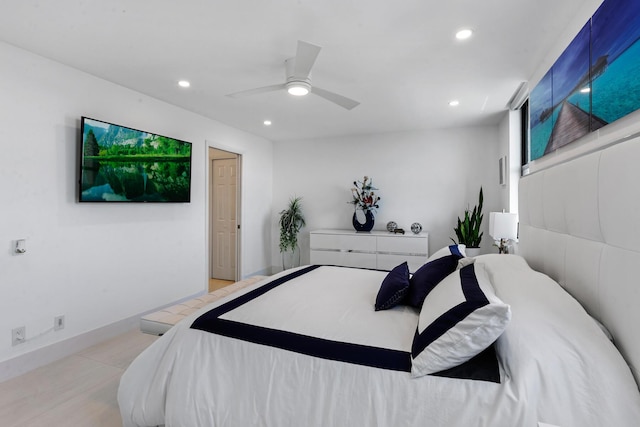 bedroom with ceiling fan