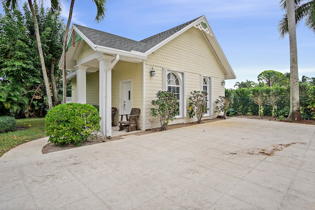 view of front of house