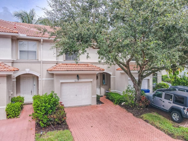 view of front of house with a garage