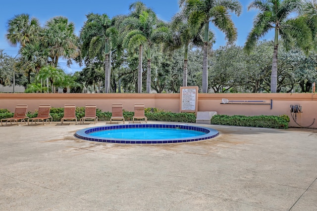 view of swimming pool