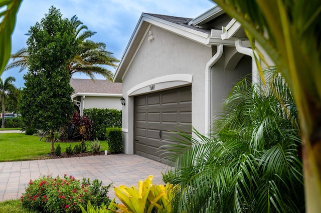 exterior space with a lawn