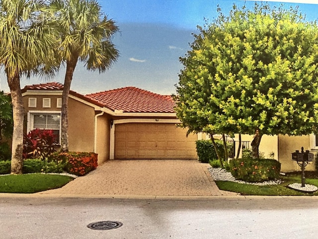 view of front of house featuring a garage