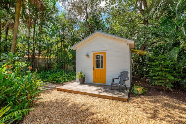 view of outbuilding