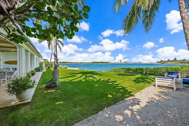 view of yard with a water view