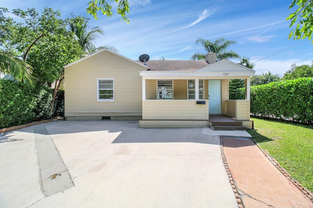 view of front of home featuring a porch