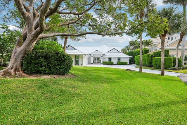 view of front of home with a front yard