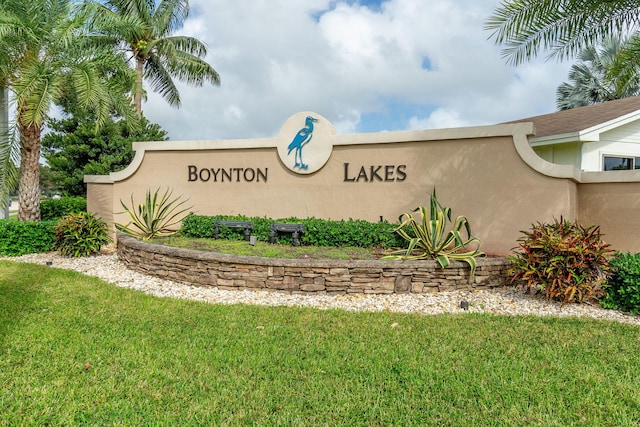 14 Grange Pl, Boynton Beach, FL 33426 - community / neighborhood sign featuring a yard