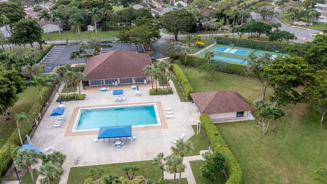 14 Grange Pl, Boynton Beach, FL 33426 - aerial view of property and surrounding area featuring a pool