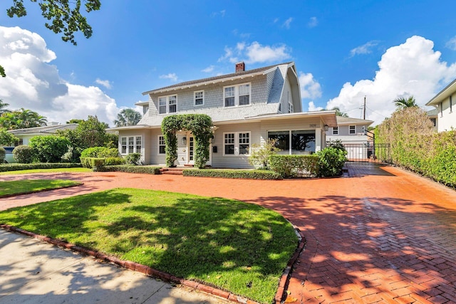 view of front of house with a front yard