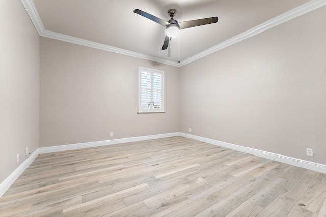 unfurnished room featuring ceiling fan, light hardwood / wood-style floors, and ornamental molding