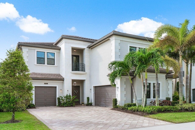 view of front of house with a garage