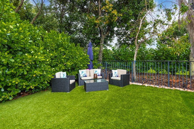 view of yard with an outdoor living space