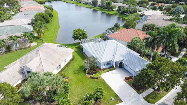 bird's eye view featuring a water view