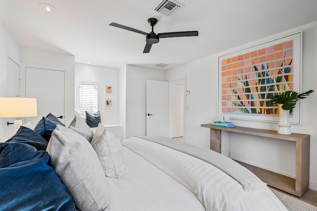 bedroom featuring ceiling fan