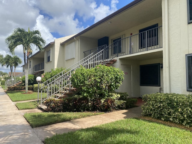 7926 Willow Spring Dr Unit 1325, Lake Worth, FL 33467 - view of building exterior with stairway