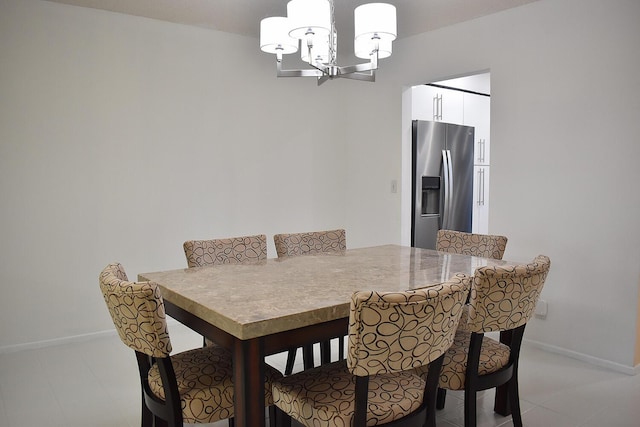 dining room with an inviting chandelier